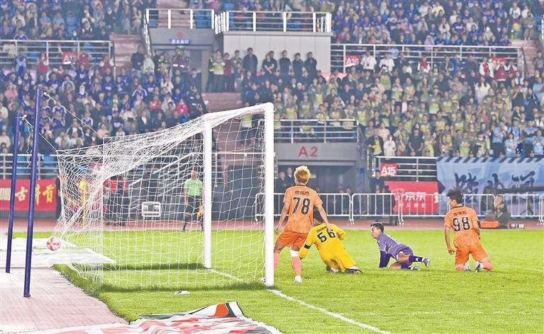 燃情東北超·魅力黑龍江｜“東北超”首勝 哈爾濱2∶1戰勝呼和浩特